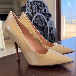 Chic Nude Patent Leather Heels